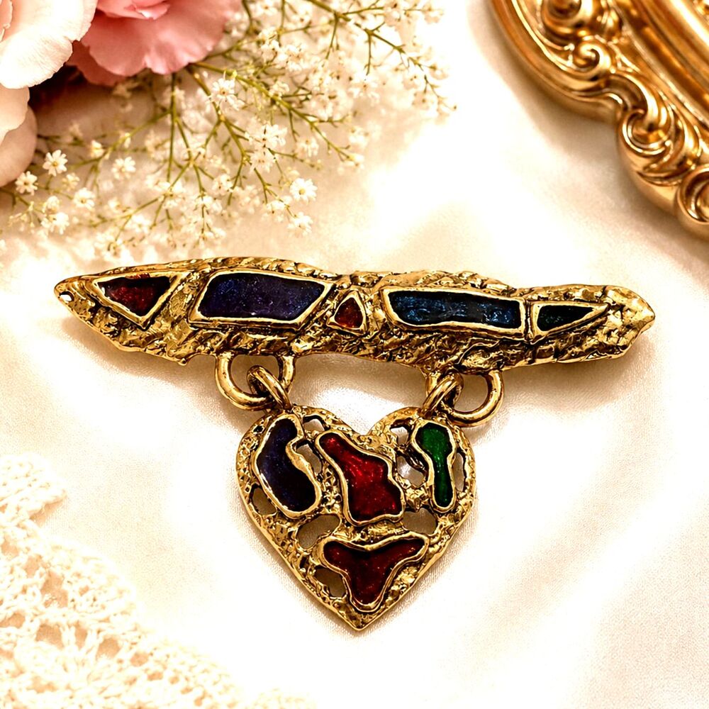 Vintage Brutalist Gold Tone Enamel Heart Dangle Bar Pin Brooch